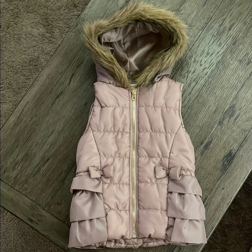 Hooded Puffer Vest with Faux Fur Trim